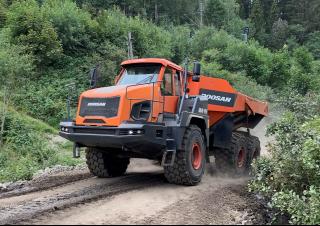 Zglobni kiperi Doosan DA45-7