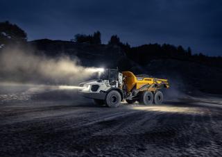 Zglobni kiperi Liebherr TA 230 Litronic