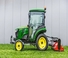 Vozila Prednje kuke za komunalne traktore John Deere 2038 R
