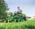 Samohodne kosilice za travnjake i vrtni traktori John Deere Z320M 
