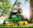 Samohodne kosilice za travnjake i vrtni traktori John Deere Z345R