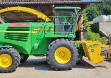 2WD krmni kombajni John Deere 7200