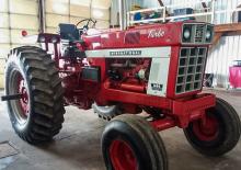 2WD traktori International Harvester 1466