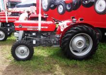 2WD traktori Massey Ferguson 147