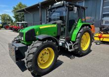 2WD traktori John Deere 3300 Std