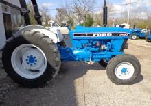 2WD traktori Ford-NH 3430