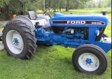 2WD traktori Ford-NH 3930