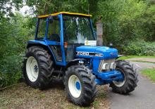 2WD traktori Ford-NH 4630