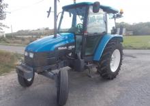 2WD traktori Ford-NH 4635