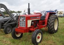 2WD traktori International Harvester 474
