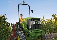 2WD traktori John Deere 5090 GV