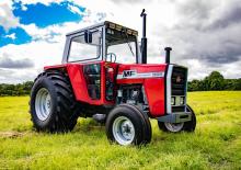 2WD traktori Massey Ferguson 565