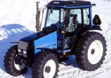 2WD traktori Valtra 600-2