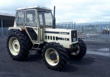 2WD traktori Lamborghini 754