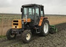 2WD traktori Renault 77-12 TS