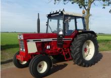 2WD traktori International Harvester 955