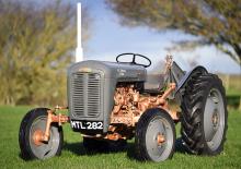 2WD traktori Massey Ferguson FE-35