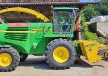 4WD krmni kombajni John Deere 7200