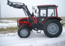 4WD traktori Belarus 1025.3