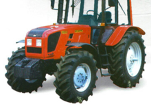 4WD traktori Belarus 1220.3