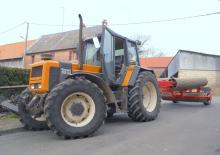 4WD traktori Renault 133-54 Tracfor A
