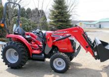 4WD traktori Massey Ferguson 1734E