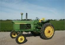 4WD traktori John Deere 2510