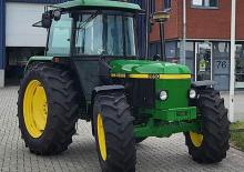 4WD traktori John Deere 2850