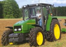 4WD traktori John Deere 3100 std