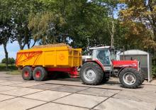4WD traktori Massey Ferguson 3115