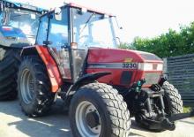 4WD traktori Case IH 3230