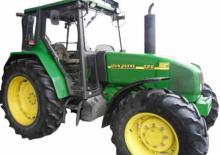 4WD traktori John Deere 3310 Komf. X