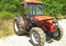 4WD traktori Valpadana 3685 F