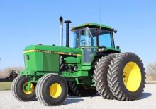 4WD traktori John Deere 4640
