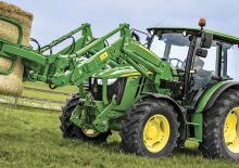 4WD traktori John Deere 5115 M
