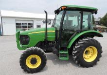 4WD traktori John Deere 5225