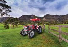 4WD traktori Mahindra 6060