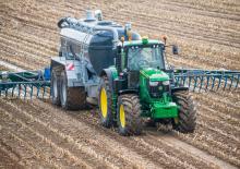4WD traktori John Deere 6195M