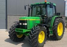 4WD traktori John Deere 6310 Premium