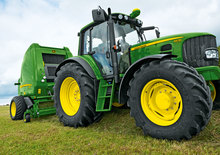 4WD traktori John Deere 6930 Premium