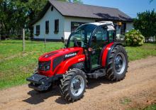 4WD traktori Mahindra 6675F