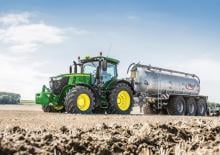 4WD traktori John Deere 7210R