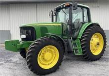 4WD traktori John Deere 7220