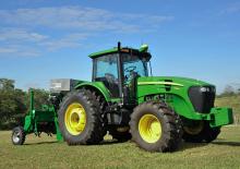 4WD traktori John Deere 7230J