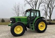 4WD traktori John Deere 7320