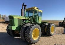 4WD traktori John Deere 7520