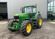 4WD traktori John Deere 7600