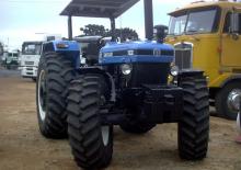 4WD traktori New Holland 7630