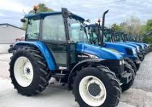 4WD traktori Ford-NH 7635 A