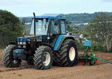 4WD traktori Ford-NH 7740 SL (Powerstar)
